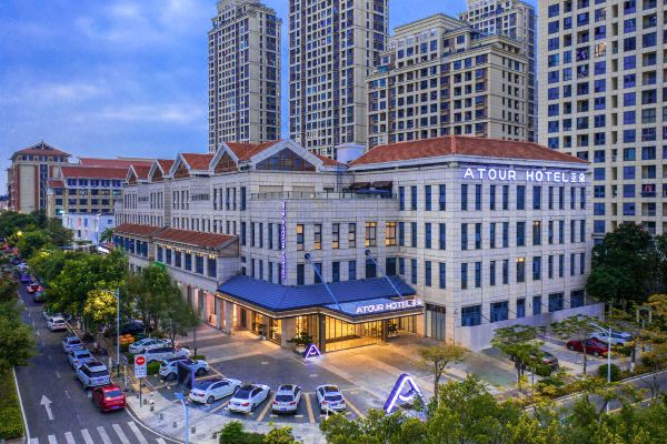 廈門集美湖商務(wù)中心亞朵酒店