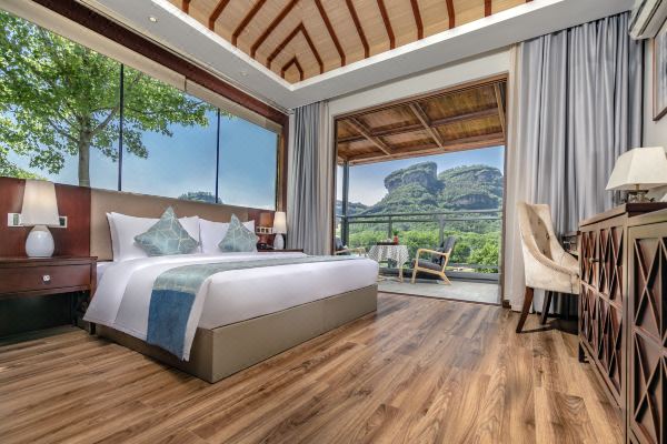 武夷山溪源灣賞景漫步酒店