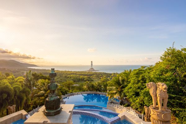 三亞南山休閑會(huì)館海景酒店